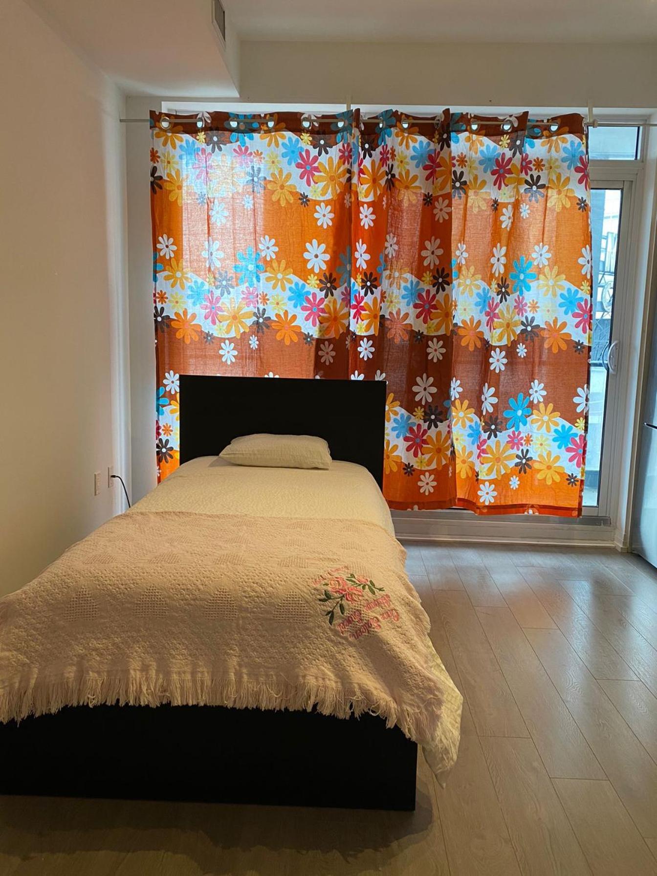 Cozy Holiday Home 多伦多 外观 照片